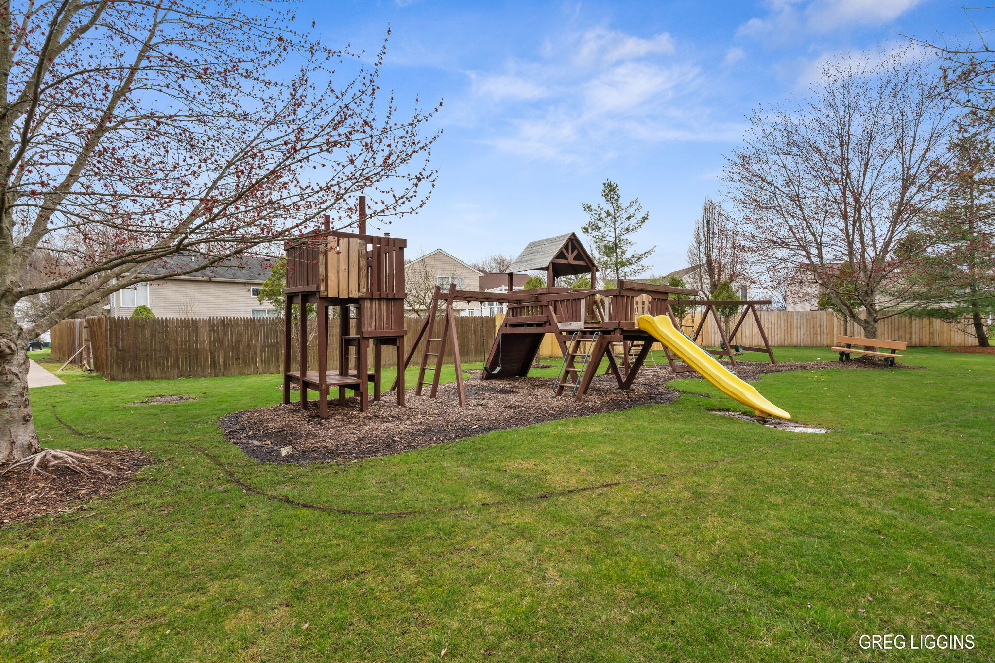 4722 Brookmeadow Drive SE