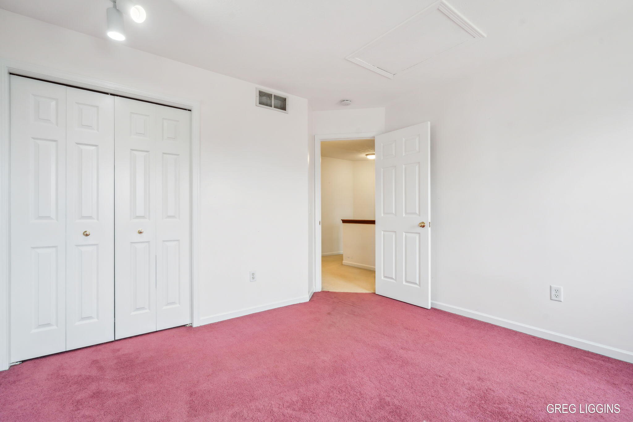 4722 Brookmeadow Drive SE