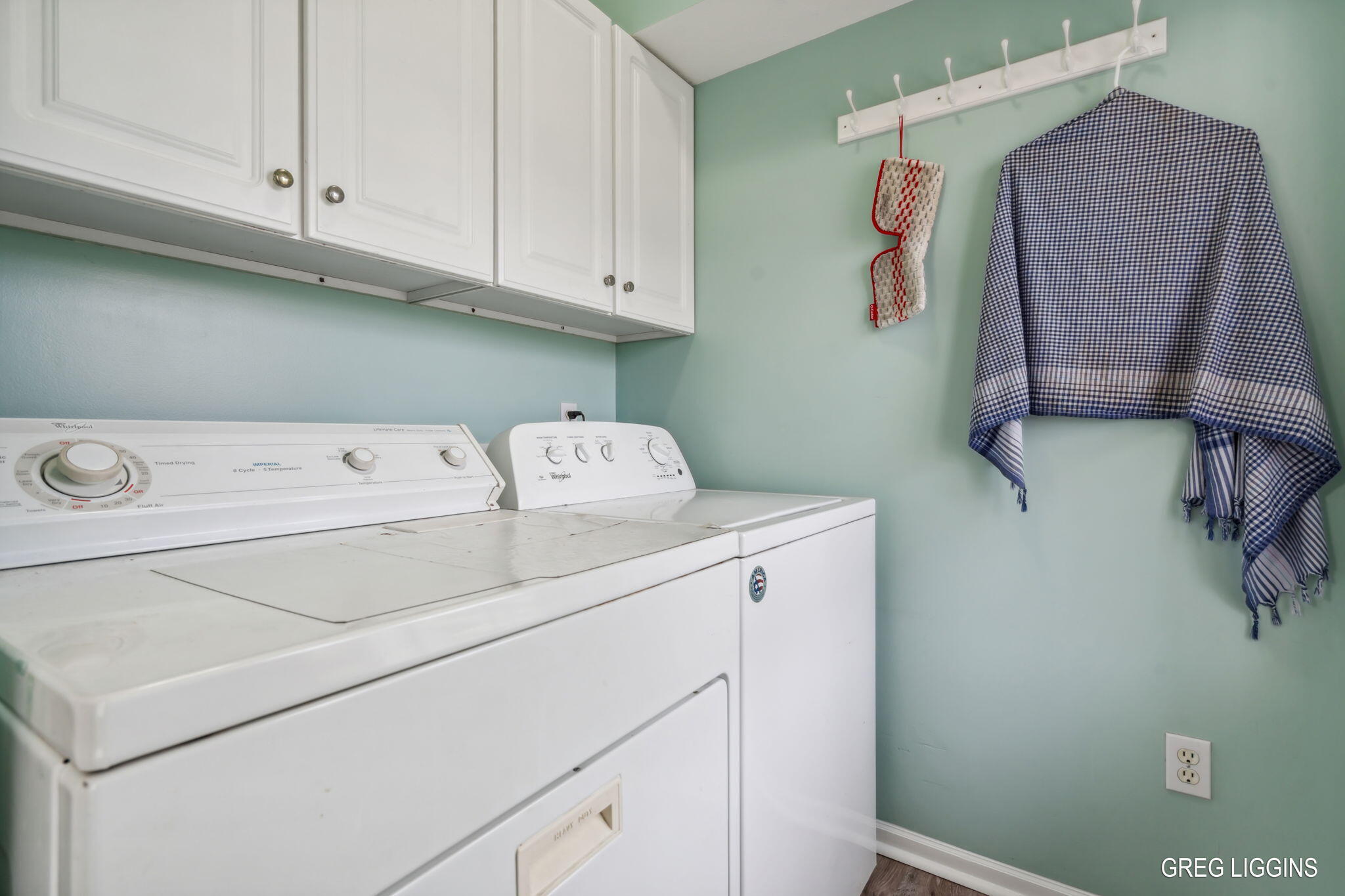 4722 Brookmeadow Drive SE