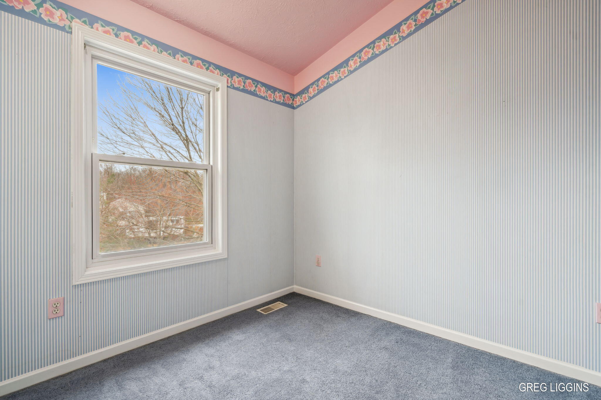 4722 Brookmeadow Drive SE