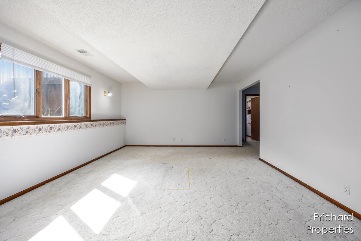 2461 1/2 56th Street