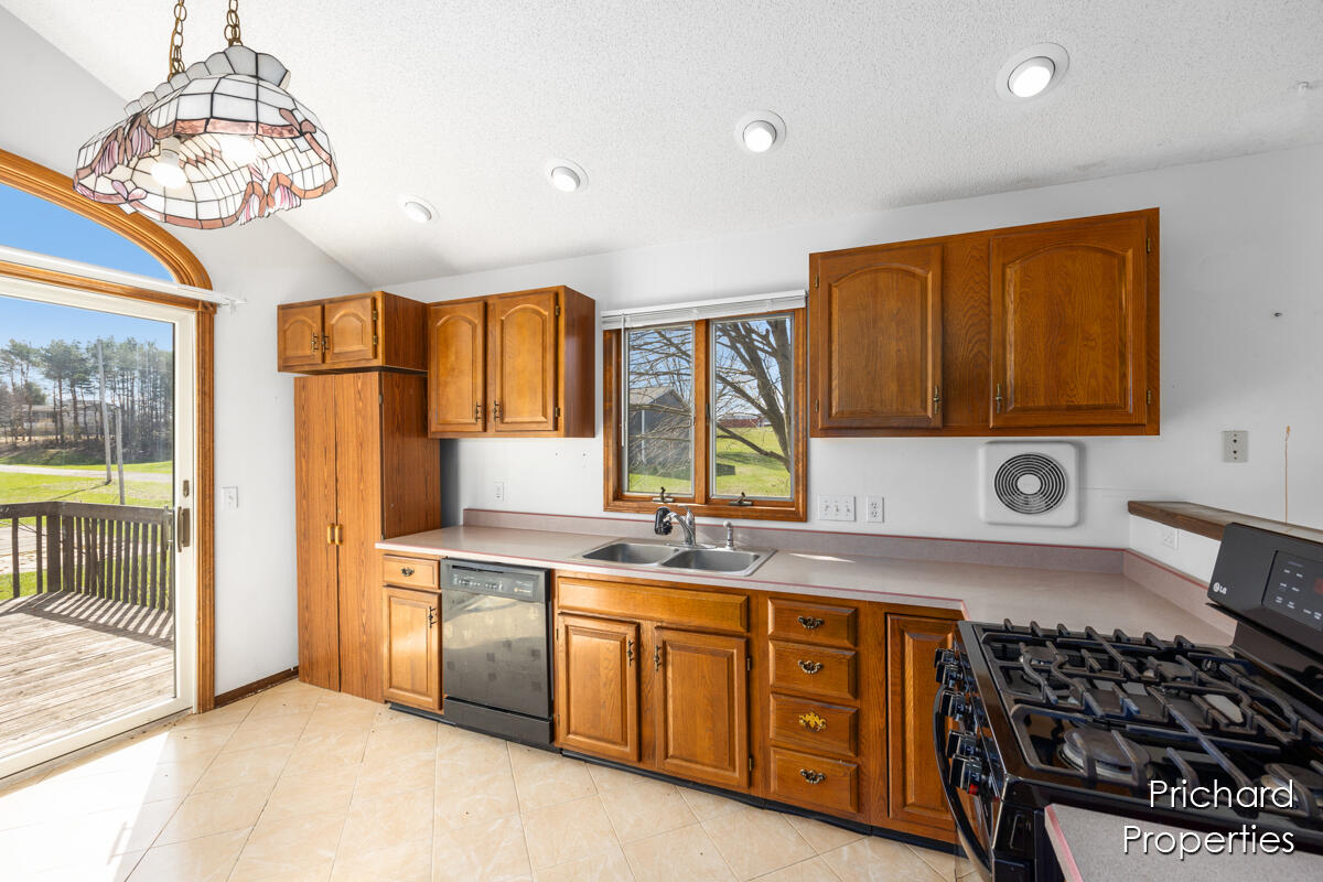 2461 1/2 56th Street