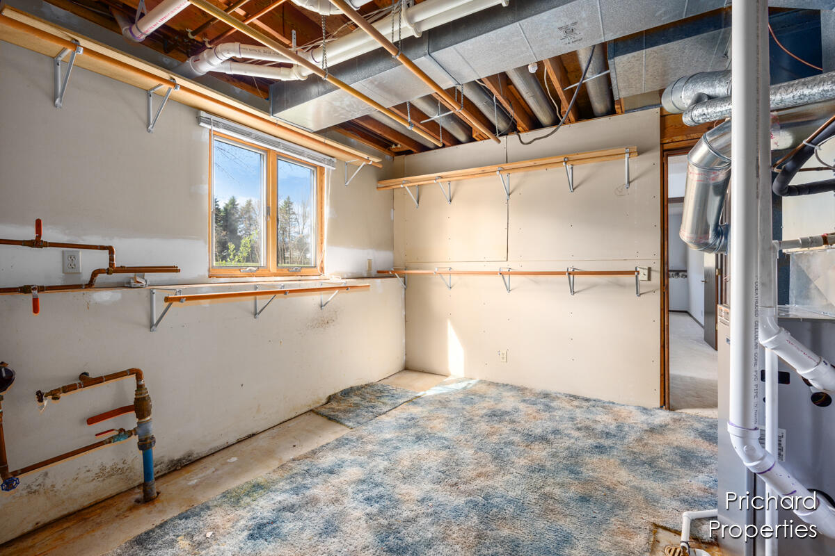 2461 1/2 56th Street