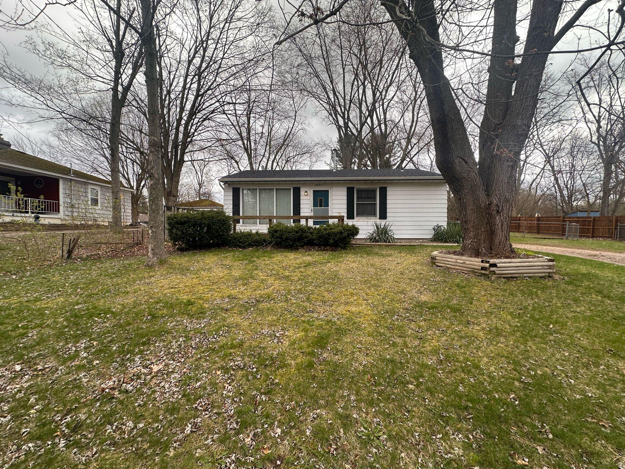 3734 Standish Avenue NE