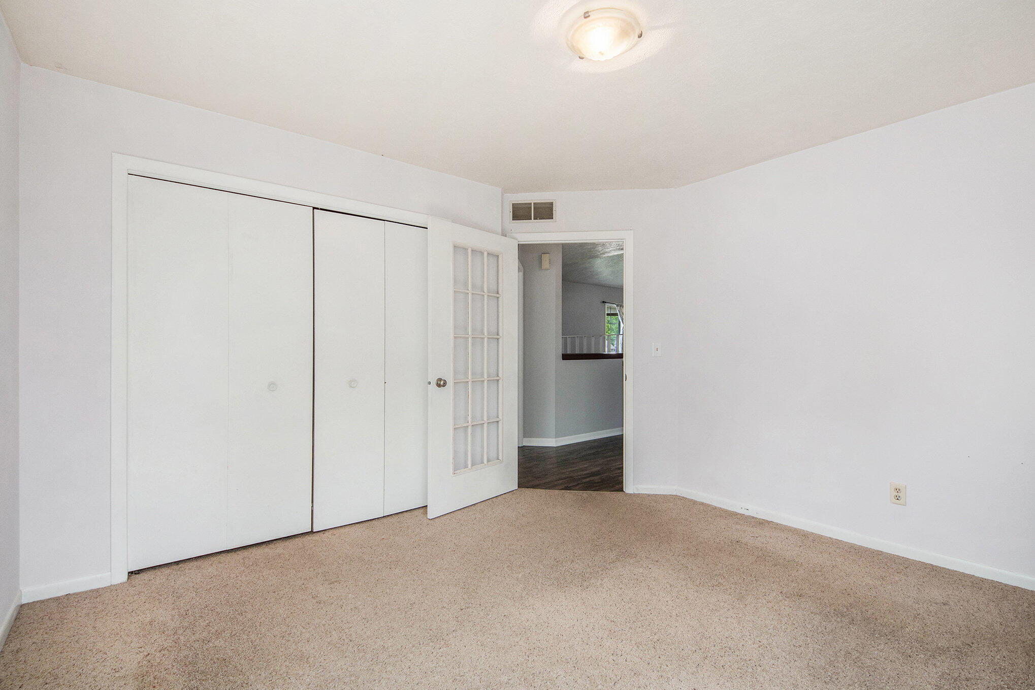 734 Springwood Drive SE