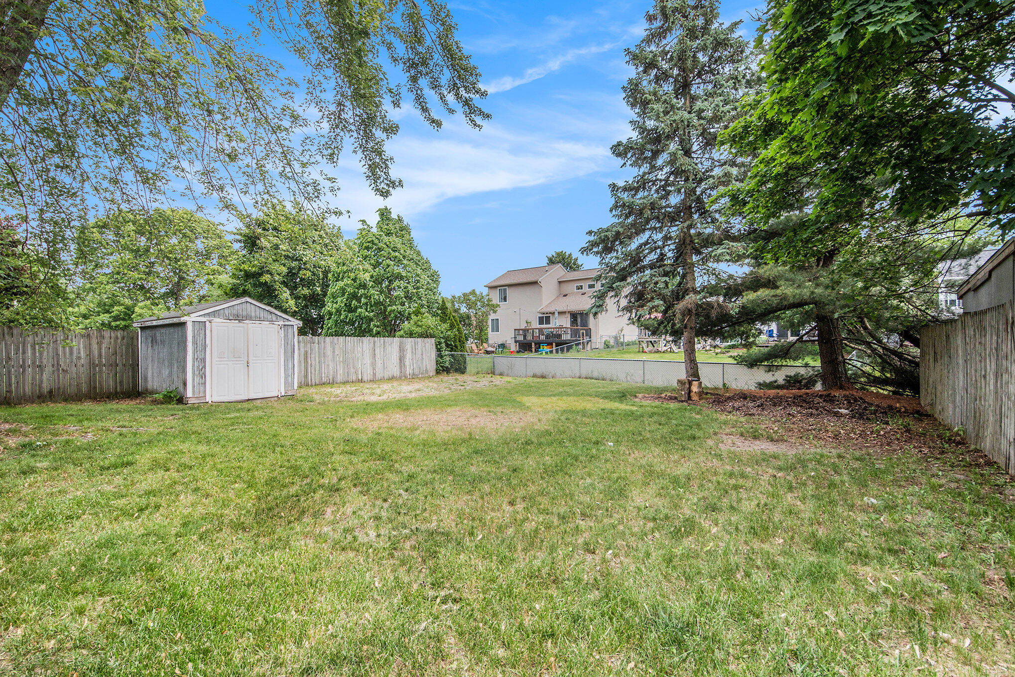 734 Springwood Drive SE