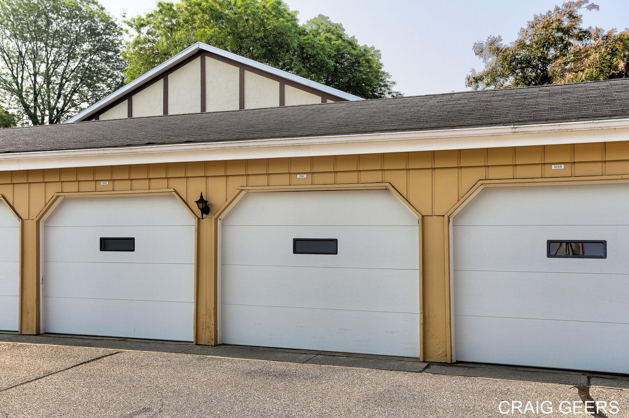 1061 Village Lane, 235