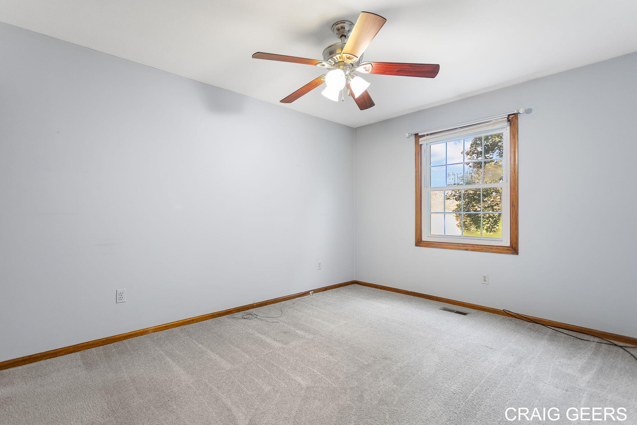 1061 Village Lane, 235