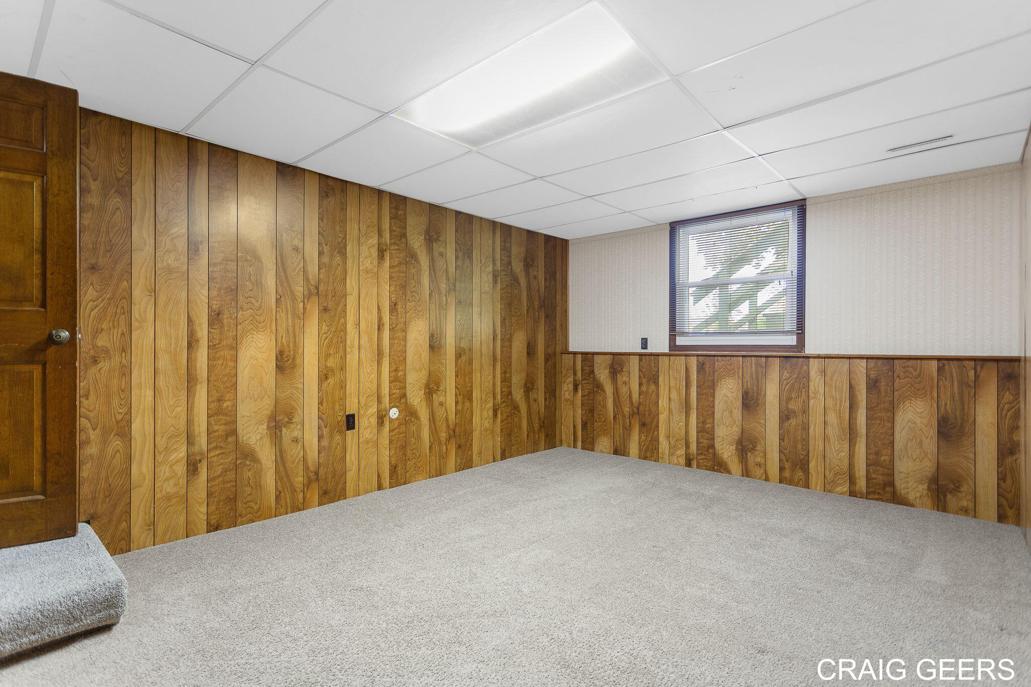 1061 Village Lane, 235