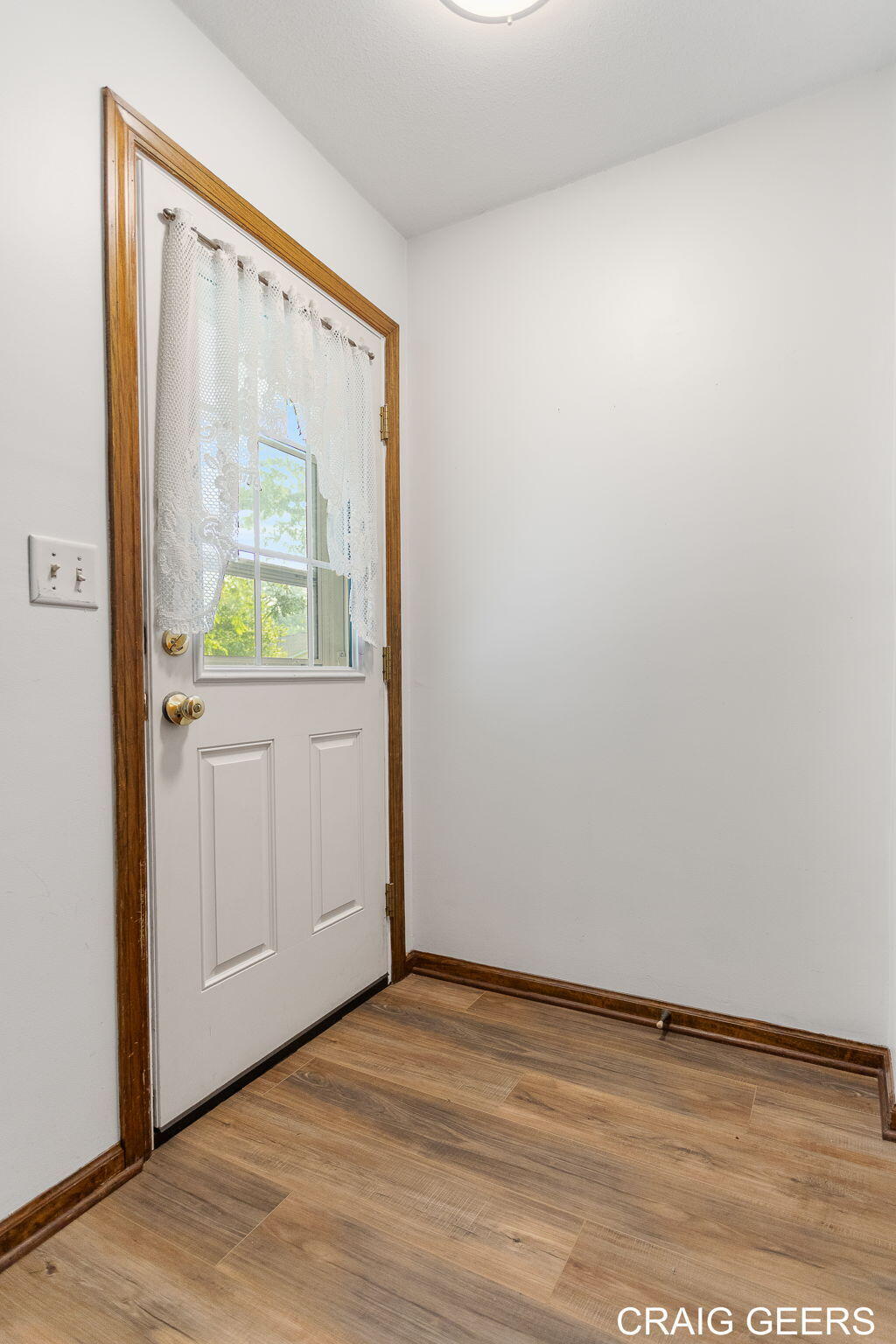 1061 Village Lane, 235