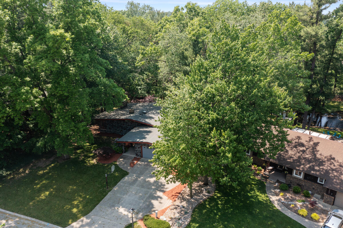 4675 Grenadier Drive SW