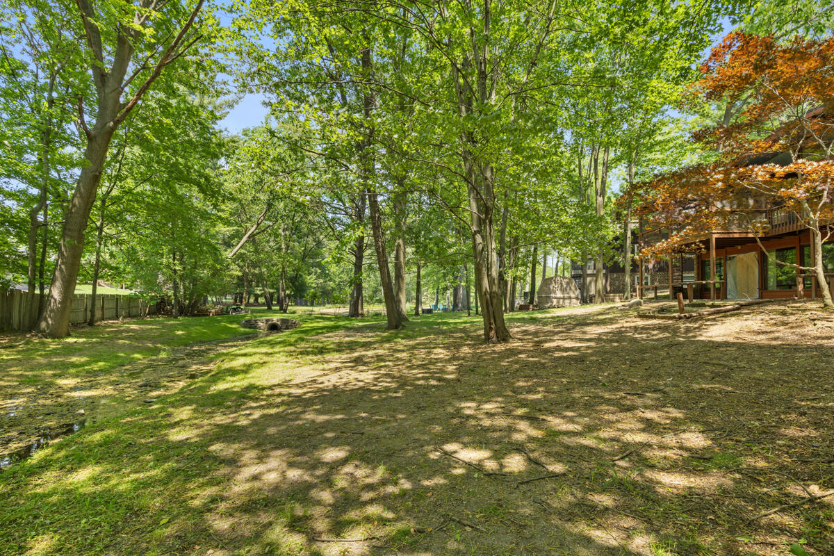 4675 Grenadier Drive SW