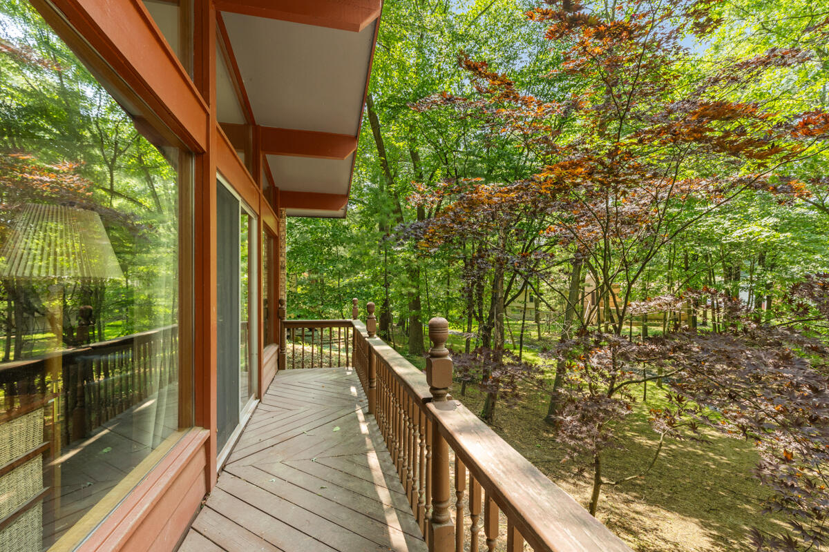 4675 Grenadier Drive SW