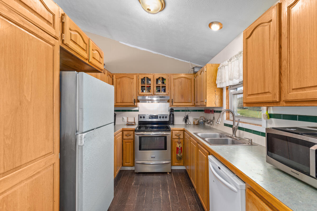 7870 Larry Lane