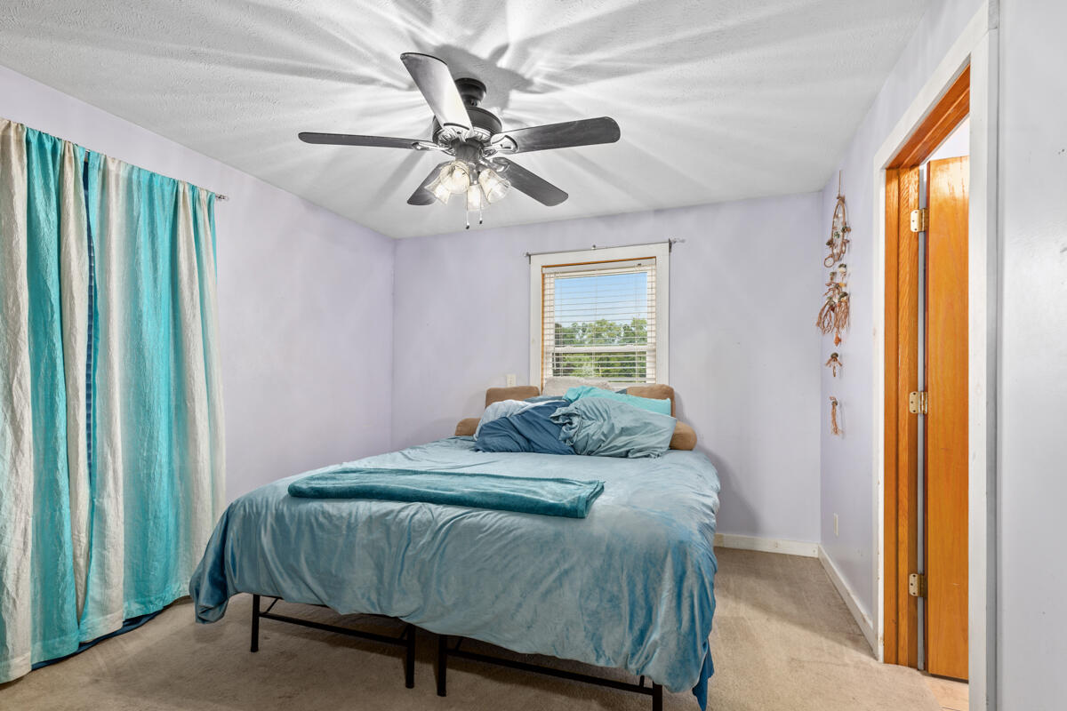 7870 Larry Lane