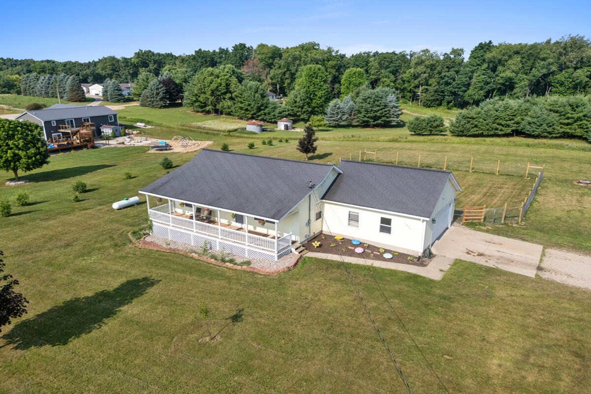 7870 Larry Lane
