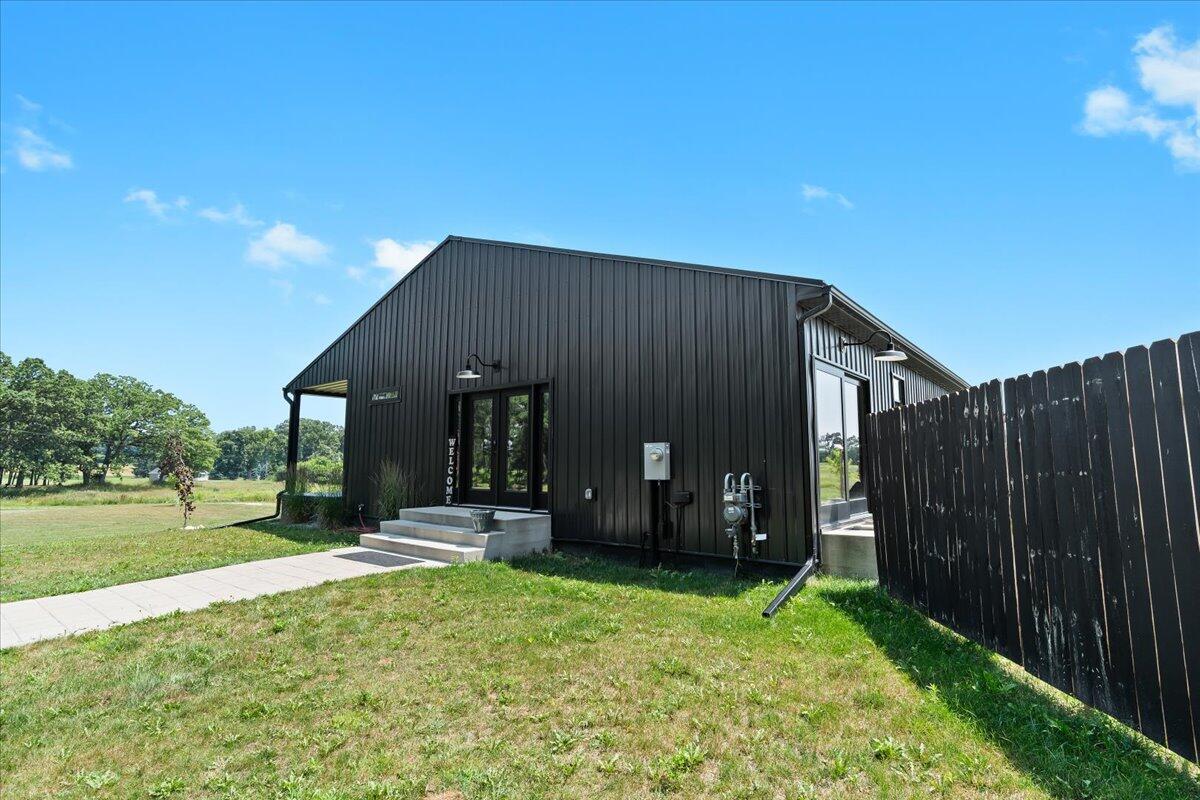 7499 Mathews Road