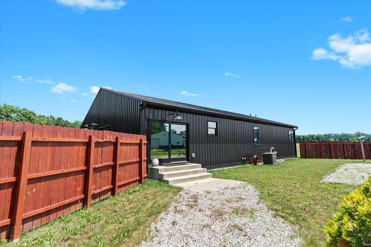7499 Mathews Road