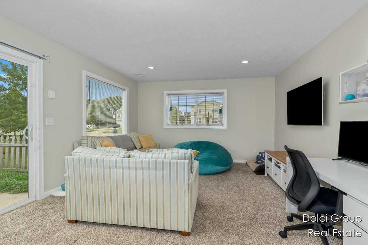 3126-4681 Shooks Drive