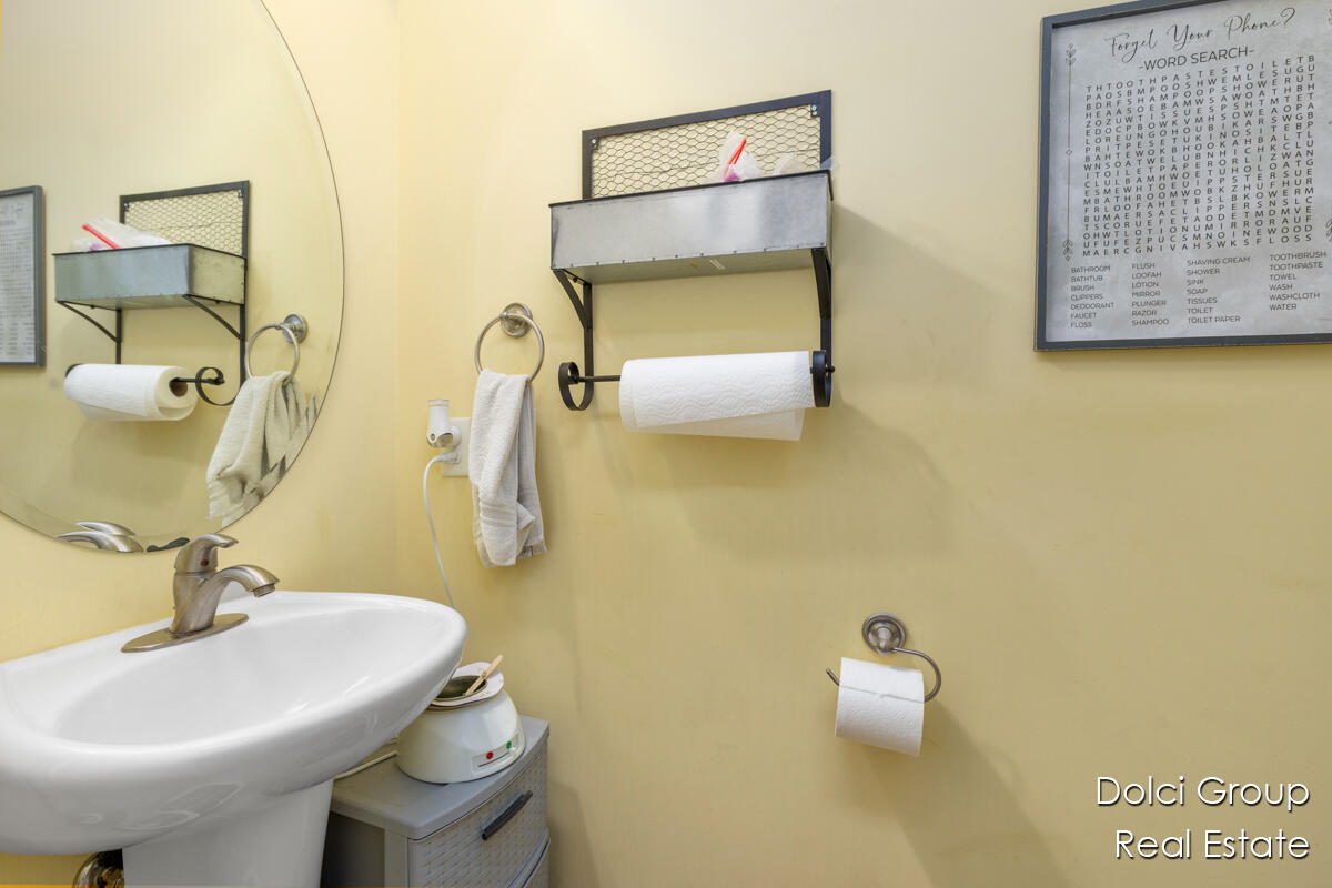 3126-4681 Shooks Drive