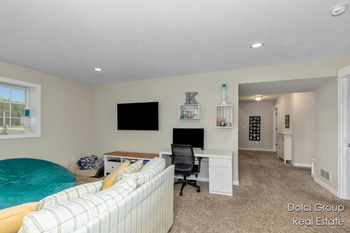 3126-4681 Shooks Drive