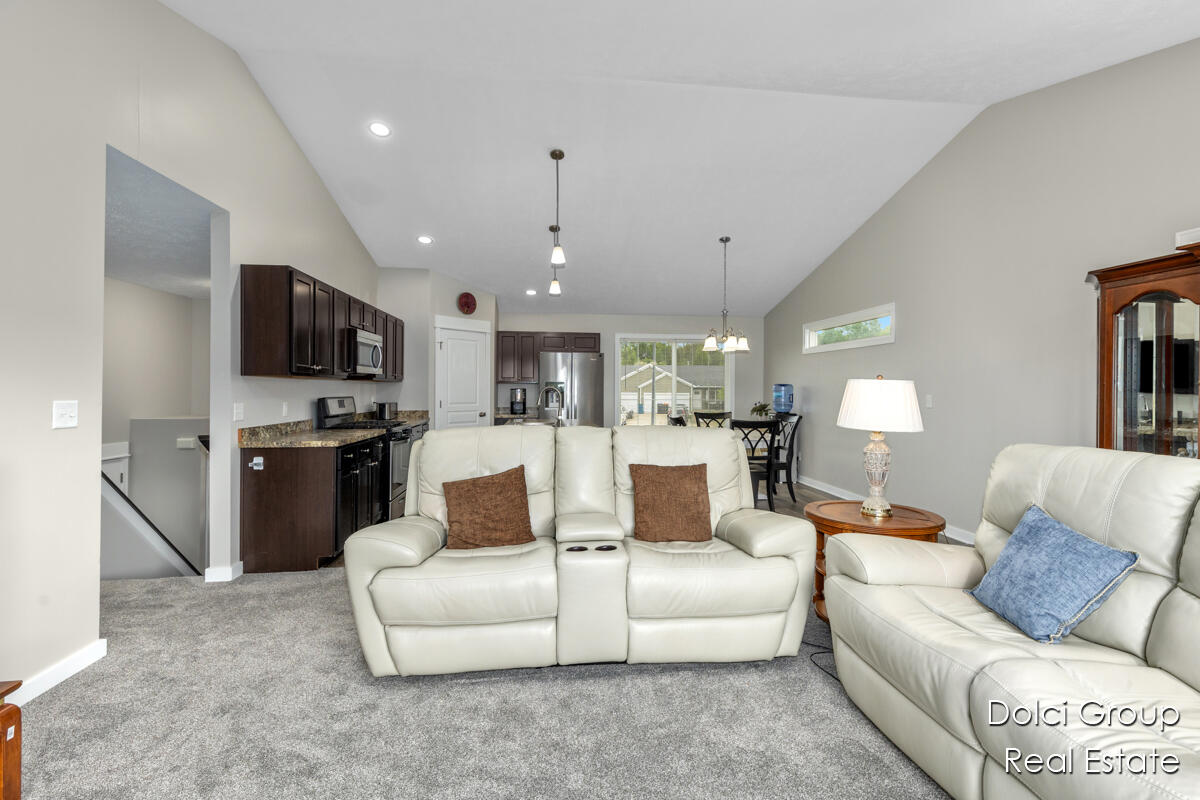 3126-4681 Shooks Drive