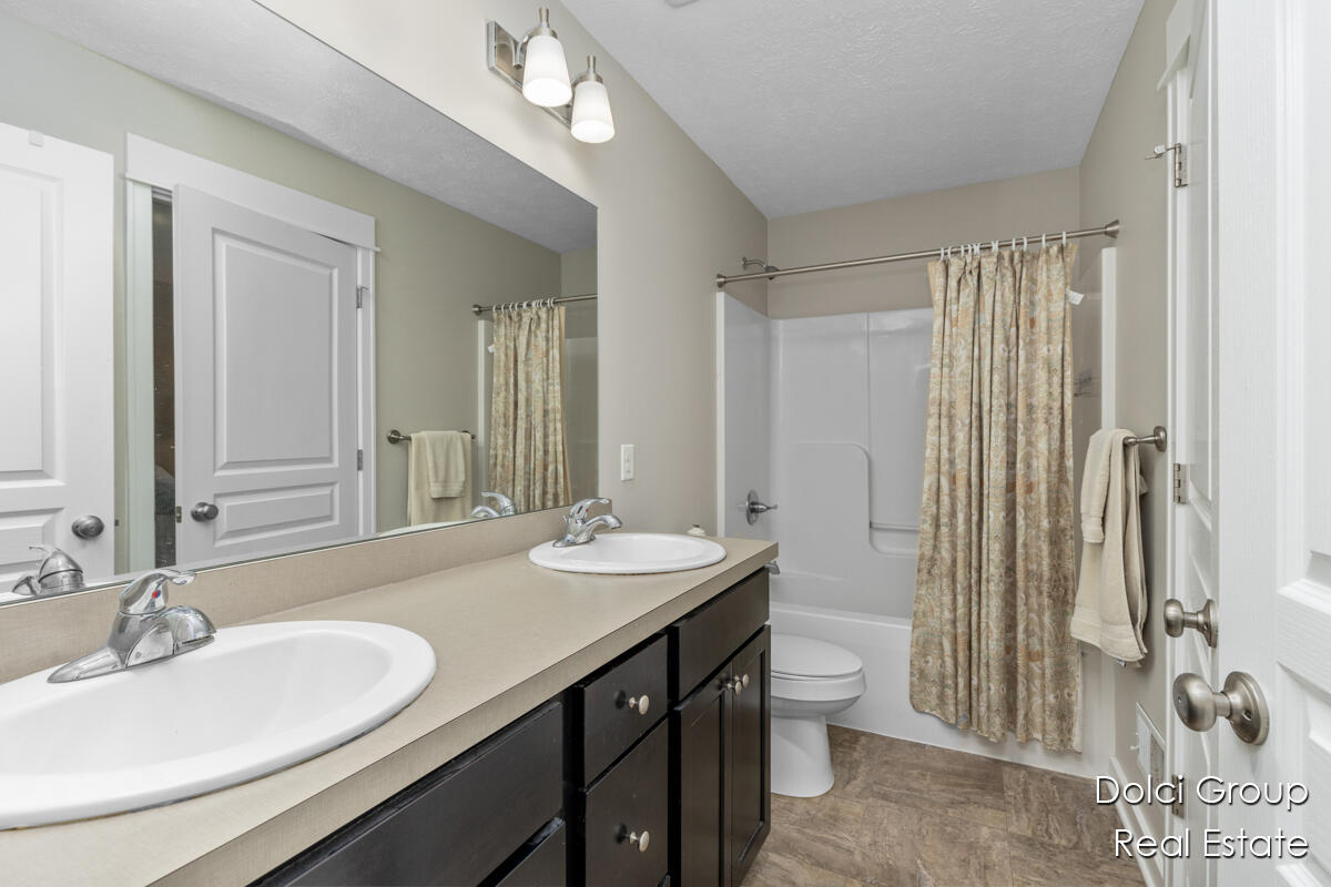 3126-4681 Shooks Drive