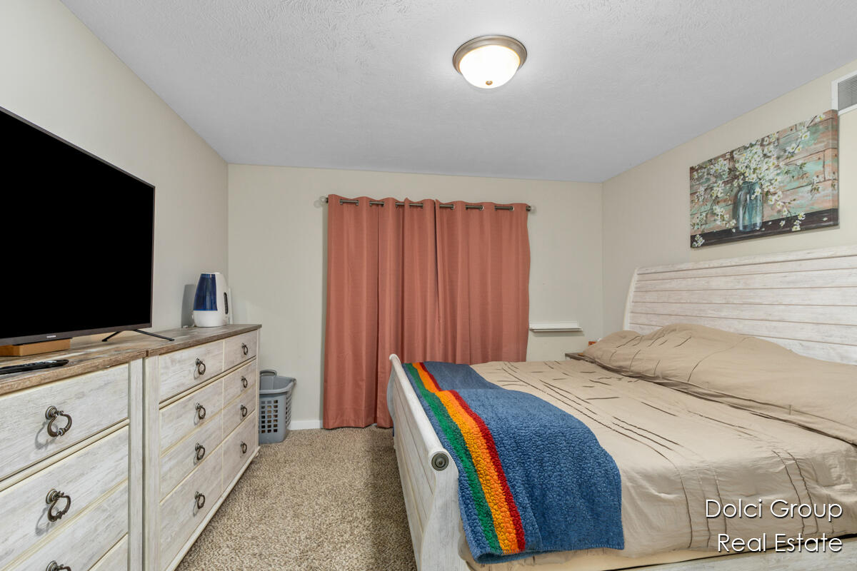 3126-4681 Shooks Drive