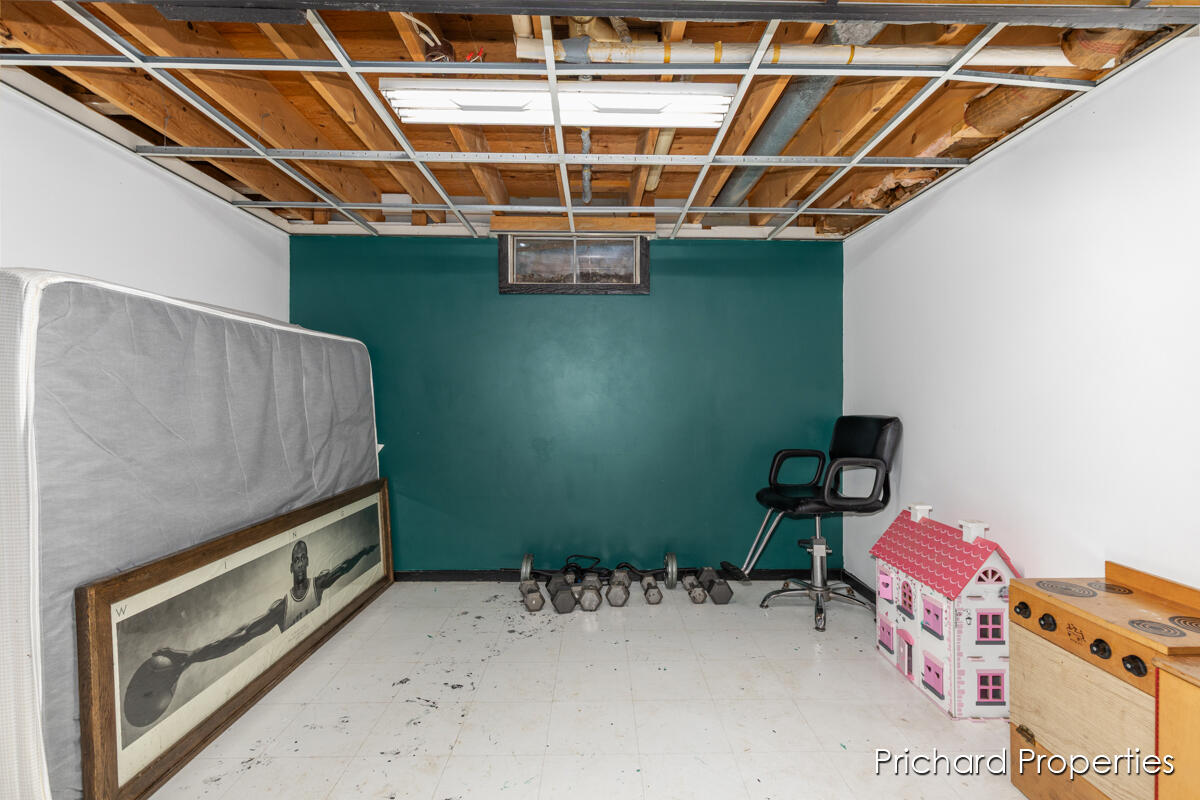 1734 Pleasantwood Drive