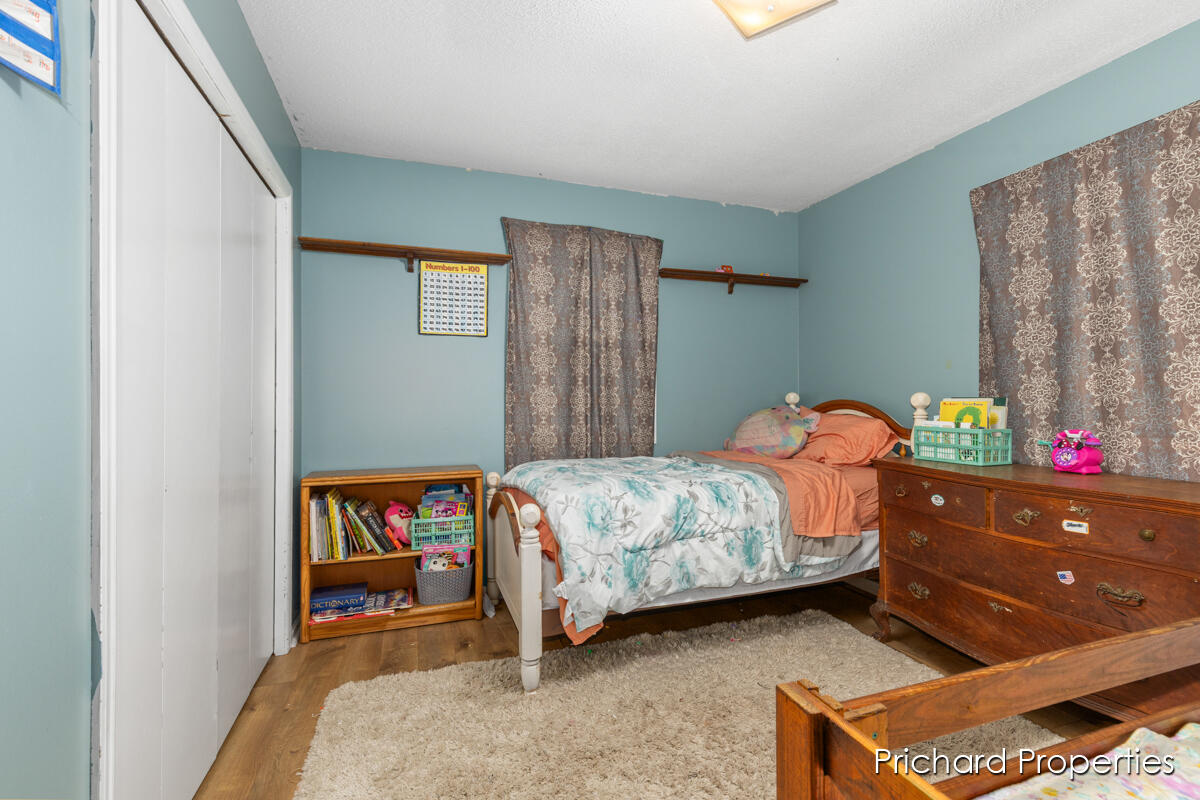 1734 Pleasantwood Drive