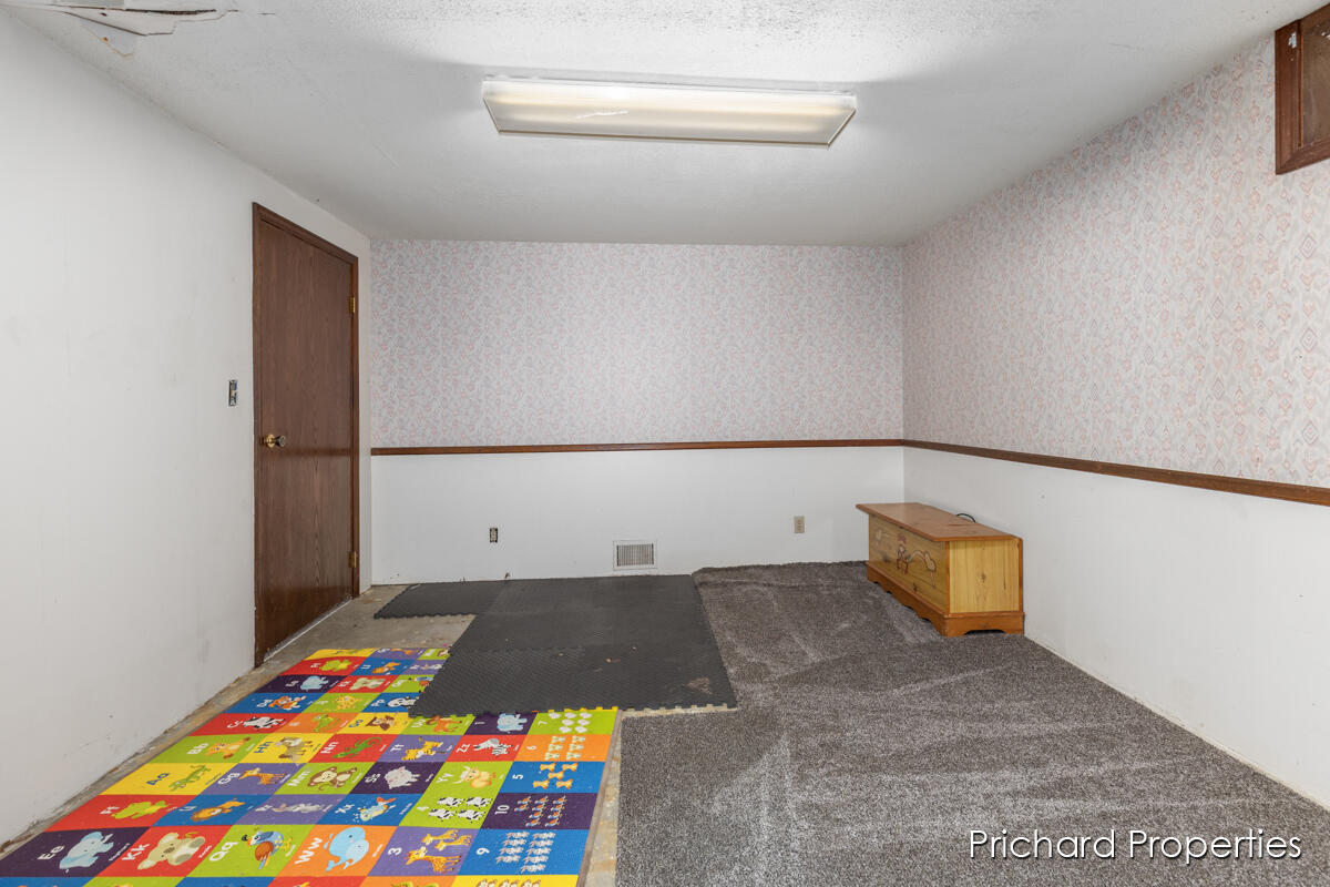 1734 Pleasantwood Drive