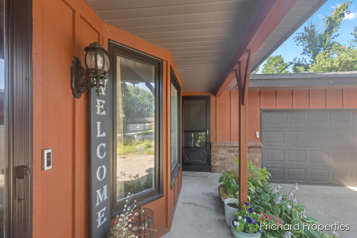 1734 Pleasantwood Drive