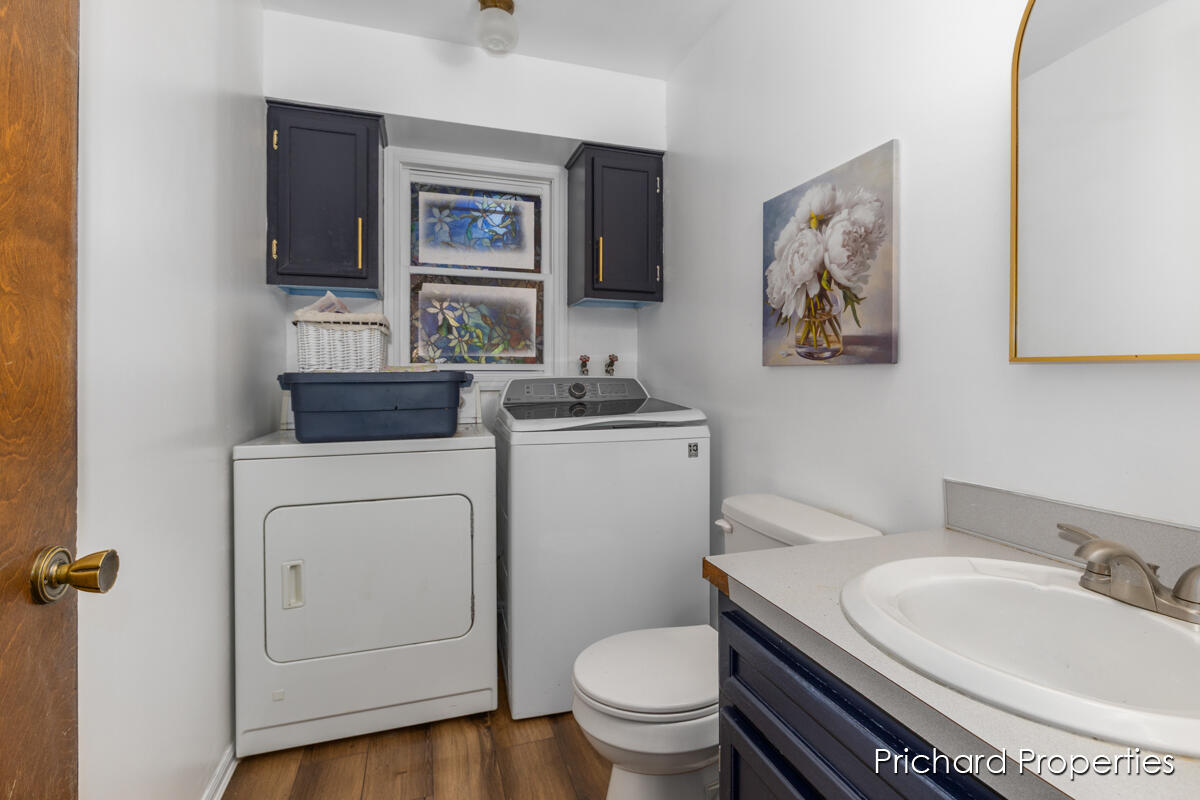 1734 Pleasantwood Drive