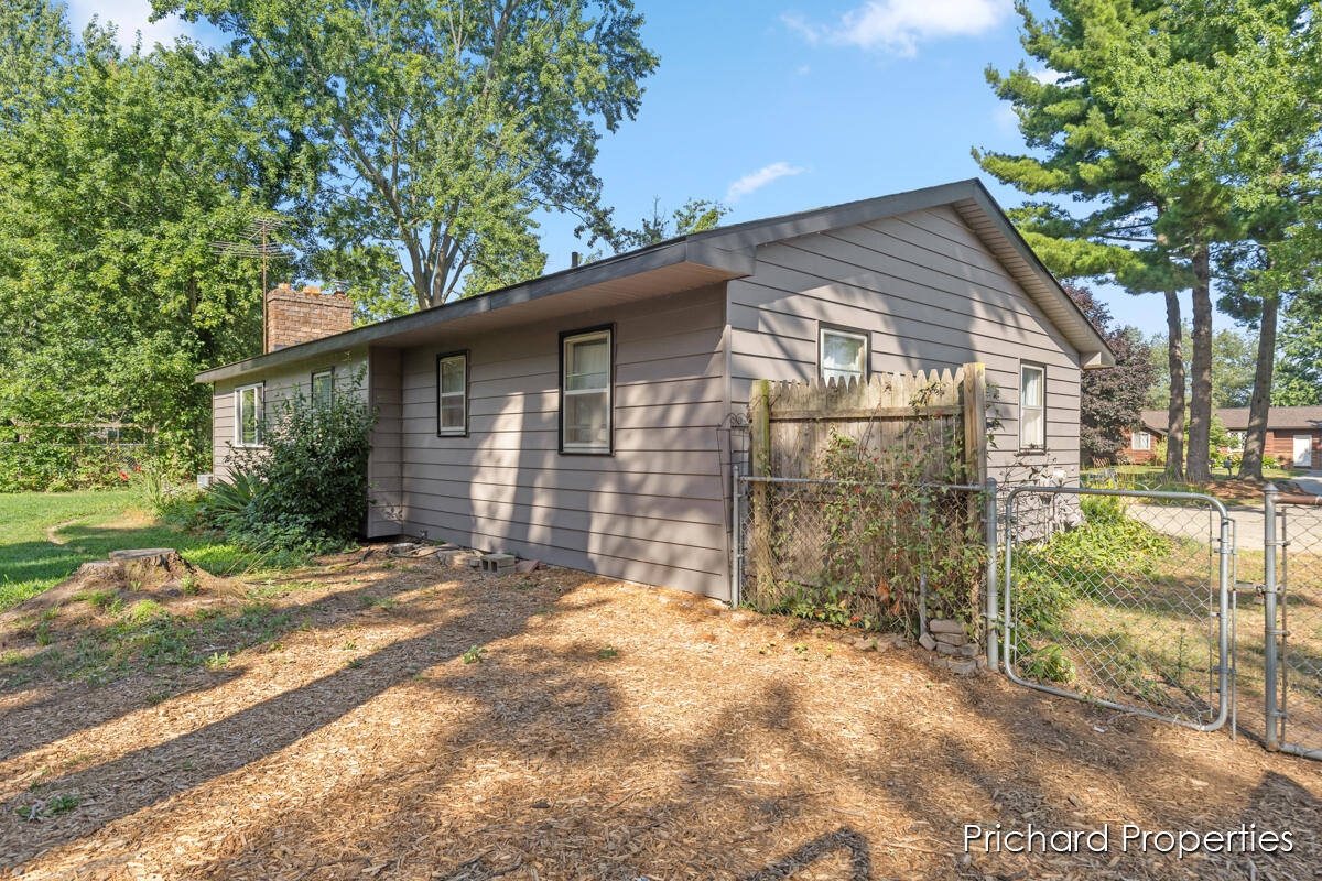 1734 Pleasantwood Drive