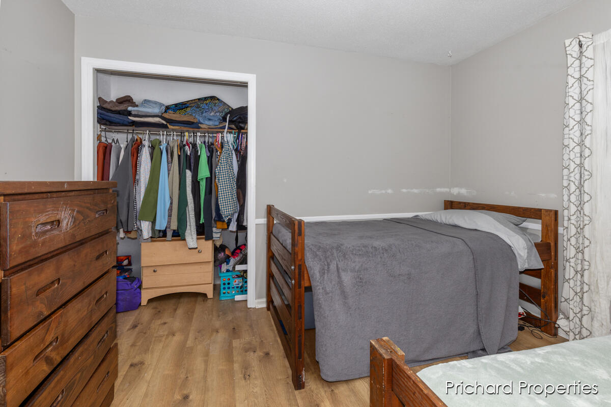 1734 Pleasantwood Drive