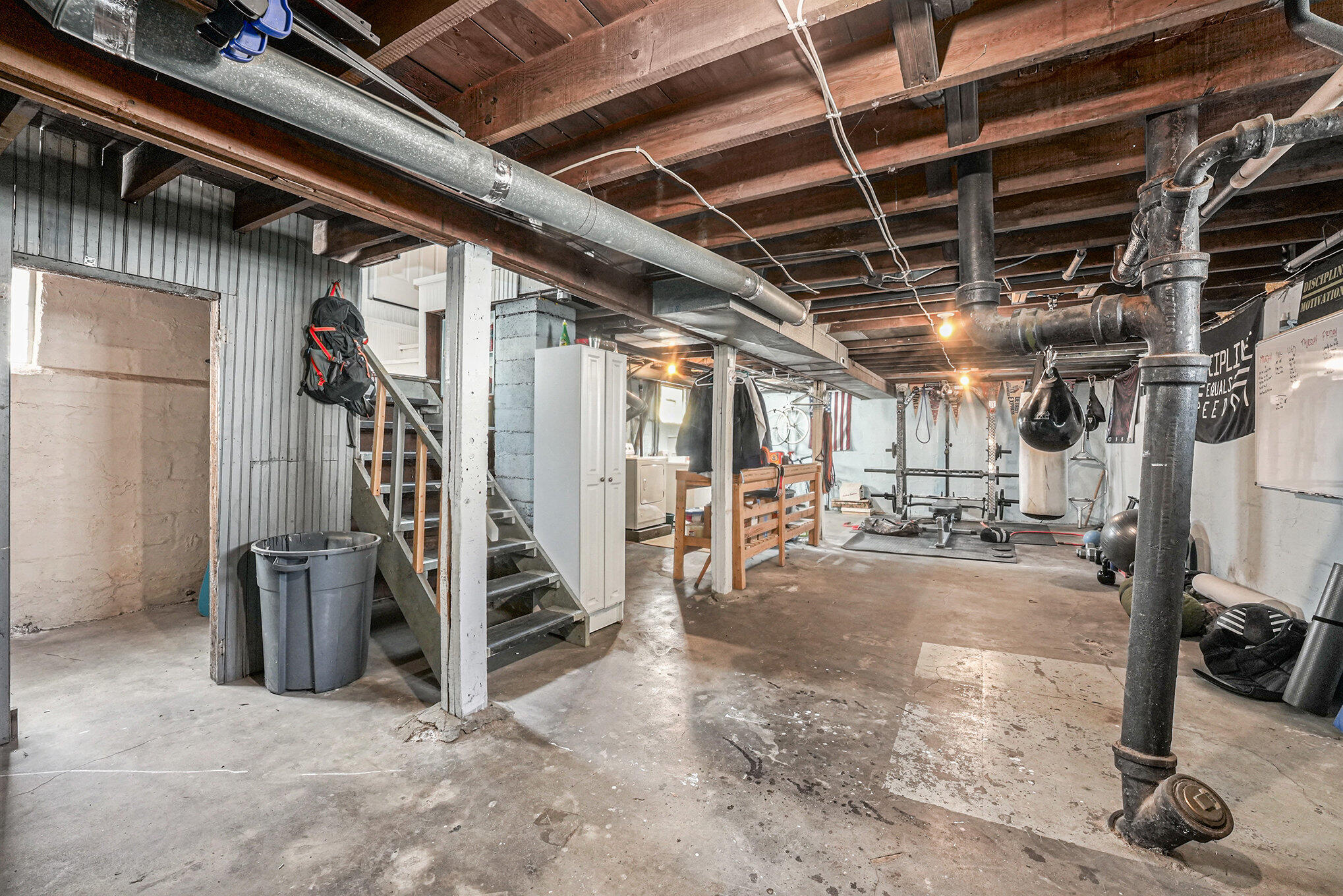 237 Elmwood Street NE