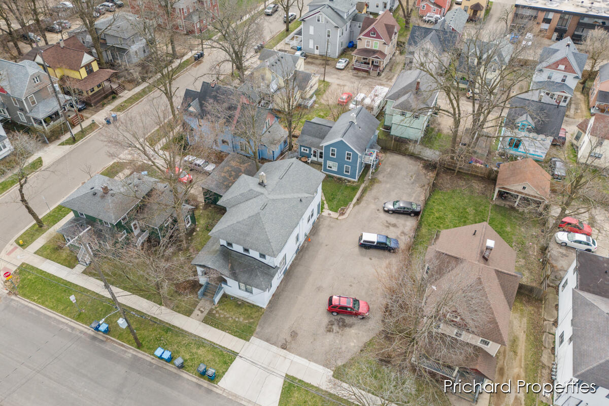 809 W Cedar Street