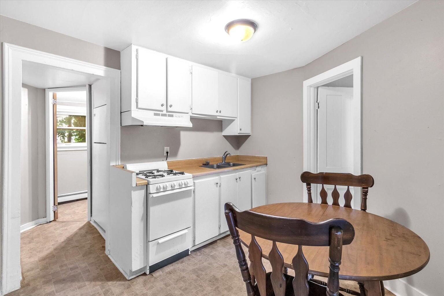 809 W Cedar Street