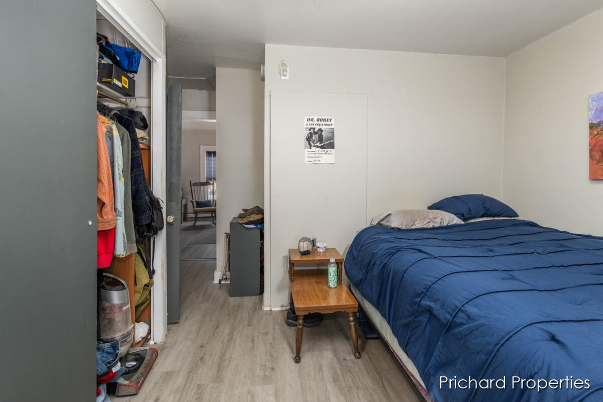 809 W Cedar Street
