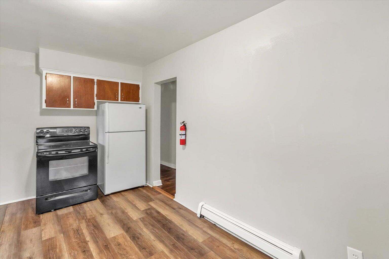 809 W Cedar Street