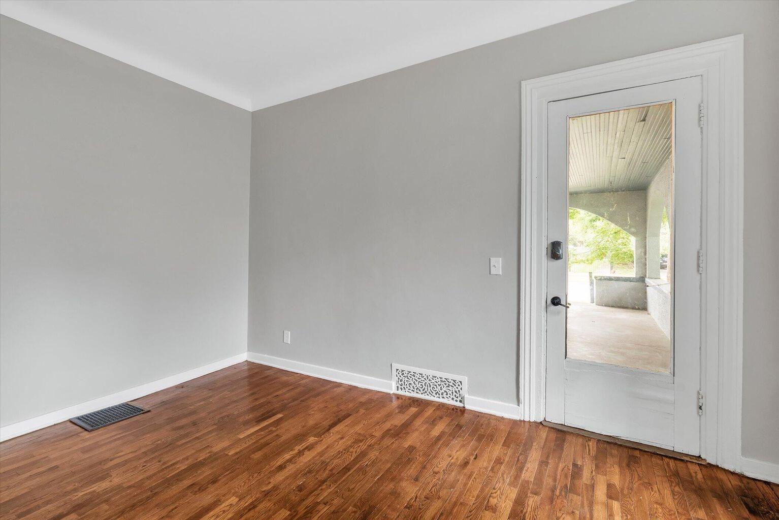 809 W Cedar Street