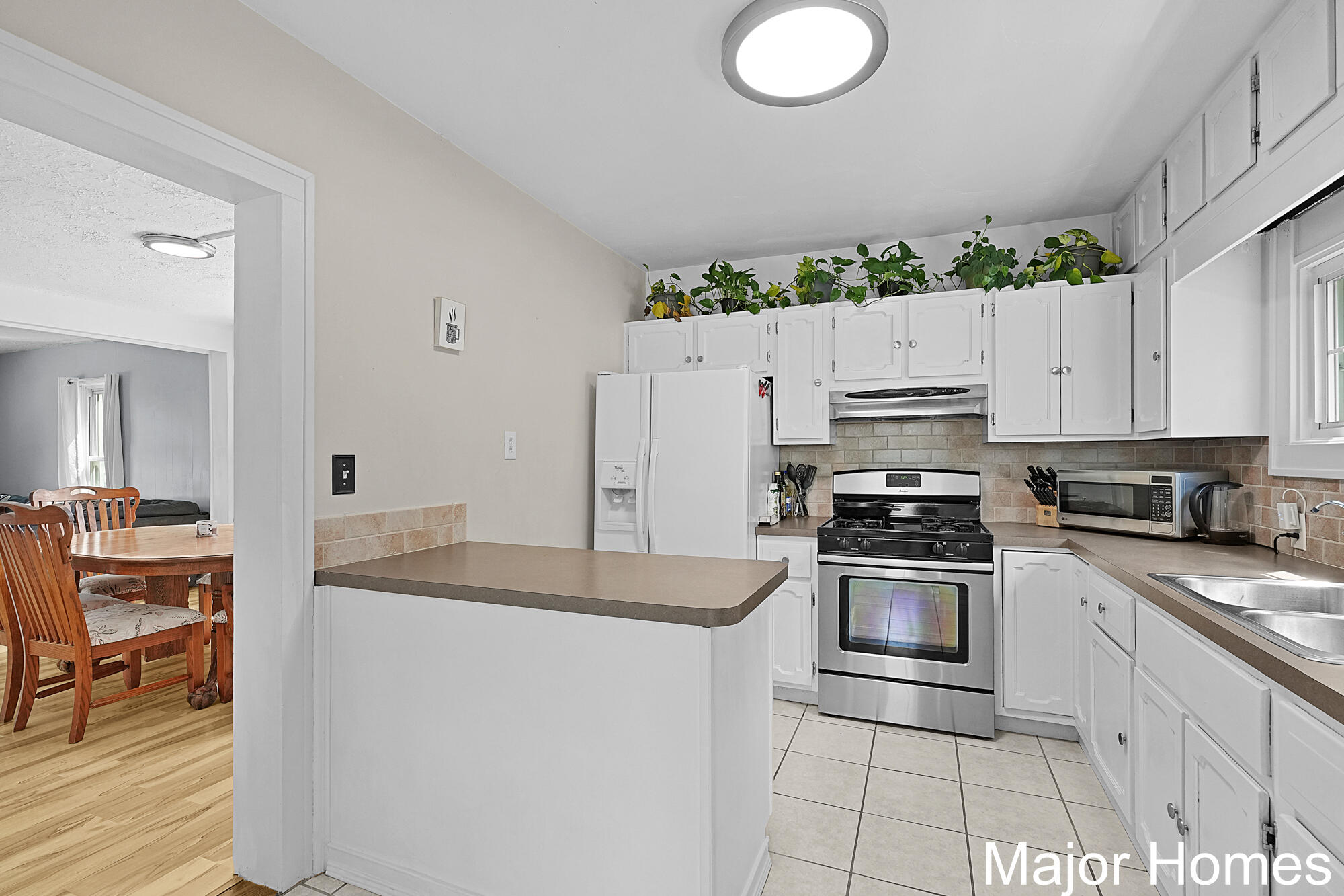 805 Lincoln Avenue NW