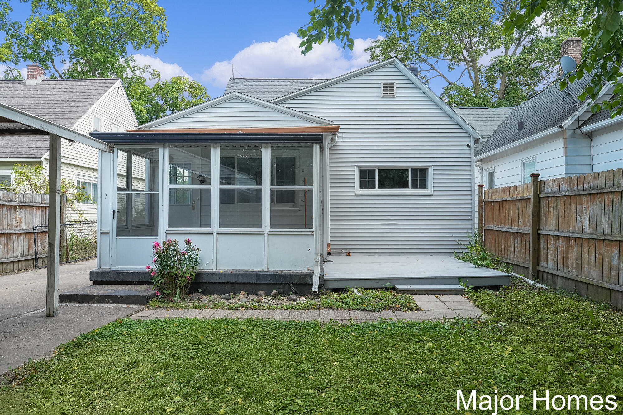 805 Lincoln Avenue NW