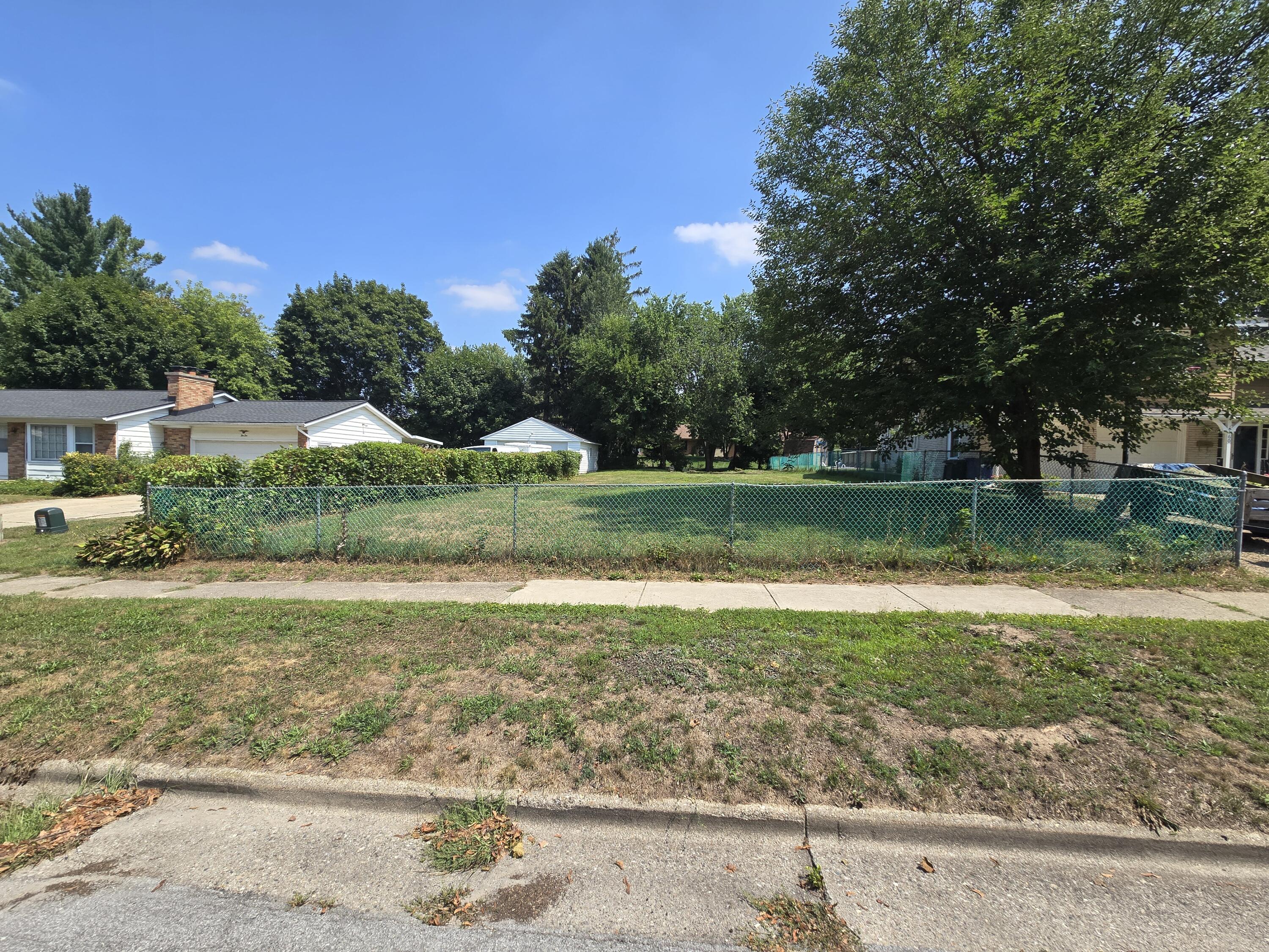 210 Luray Avenue NW, Parcel