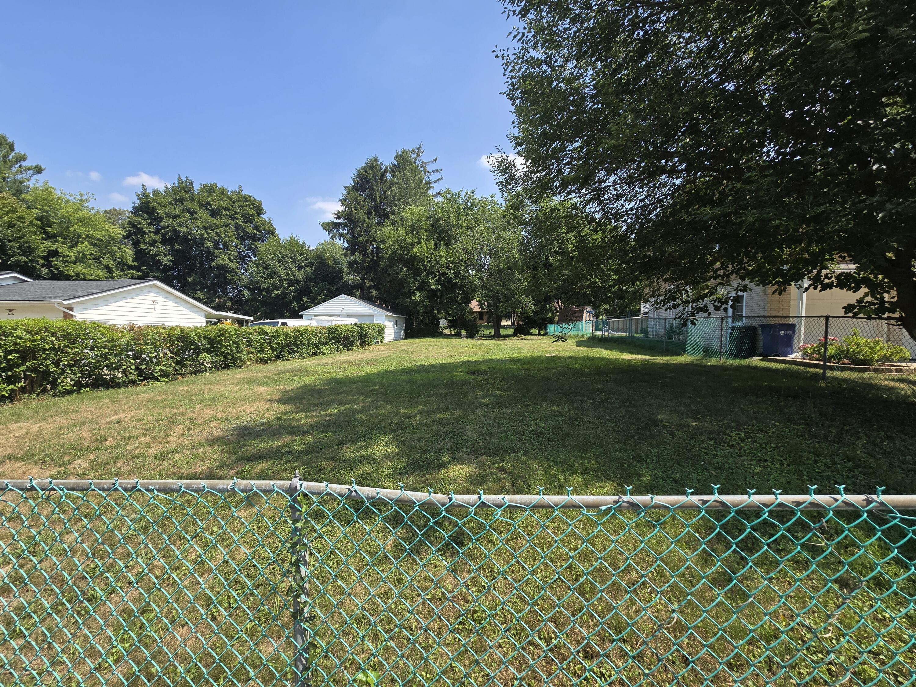 210 Luray Avenue NW, Parcel