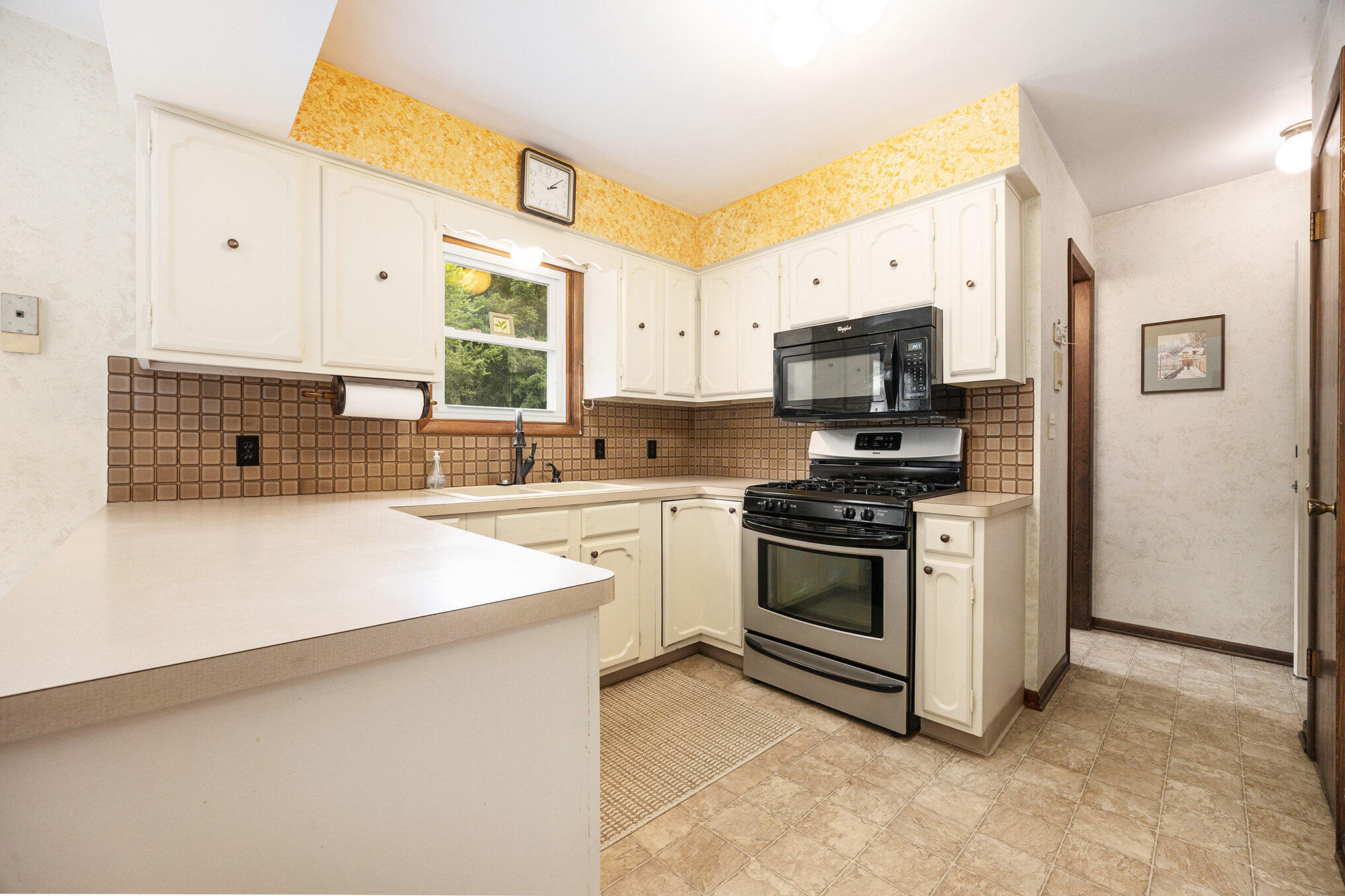 1865 Gentian Drive SE