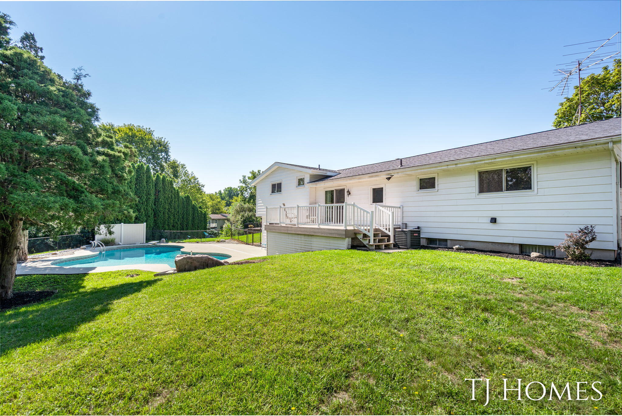 2200 S Eventide Drive NE, Grand Rapids