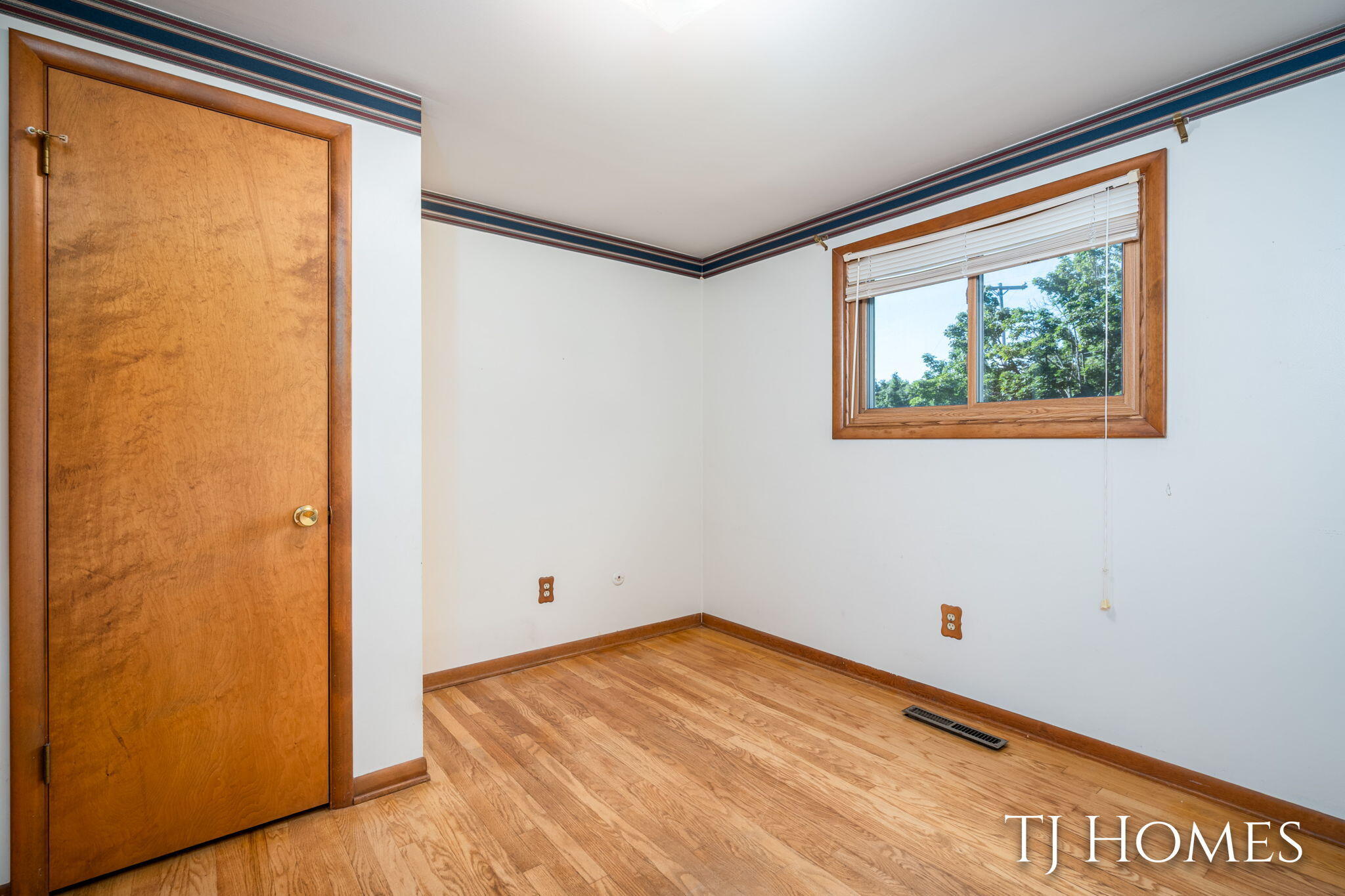 2200 S Eventide Drive NE, Grand Rapids