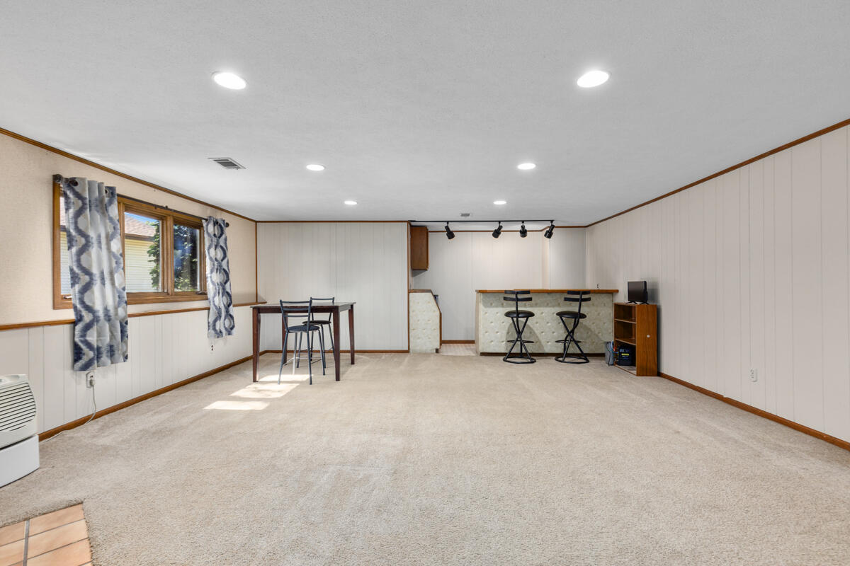 2246 Ancient Drive SW