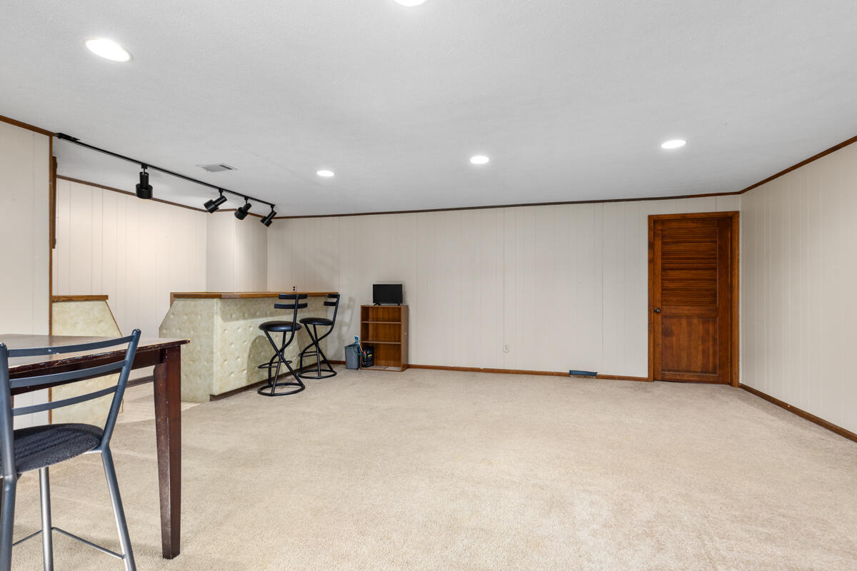 2246 Ancient Drive SW